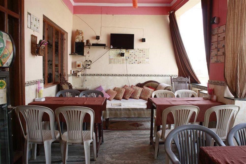 Friends Guest House&Hostel Agra  Exterior foto